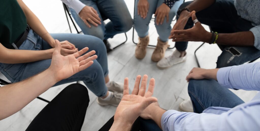 A group therapy session during the Spicewood at BullCreek sober living.